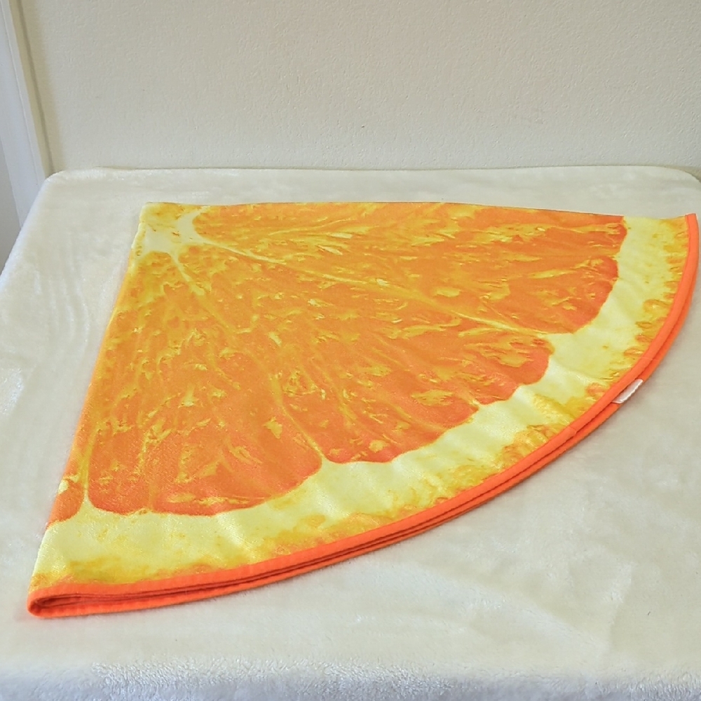 58" Round Beach Towel Like NEW